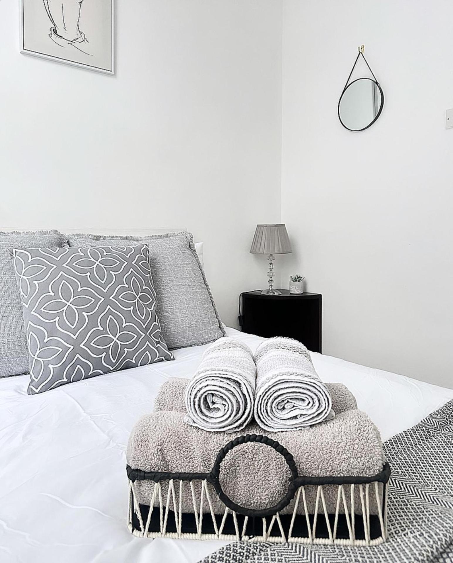 3 Bedroom House Near Liverpool Football Stadium エクステリア 写真