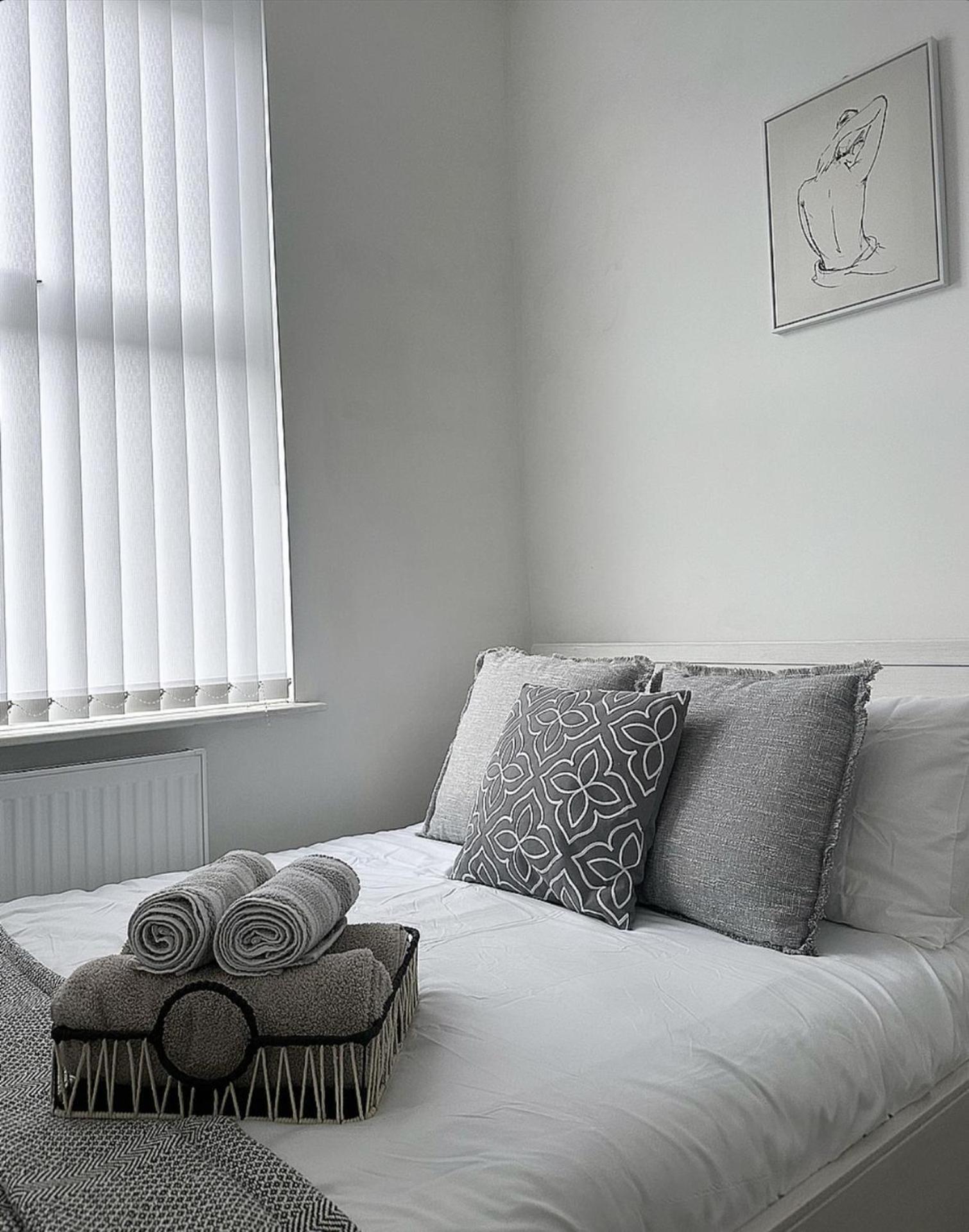 3 Bedroom House Near Liverpool Football Stadium エクステリア 写真